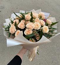 Букет Кремовые розы Латте в Шадринске