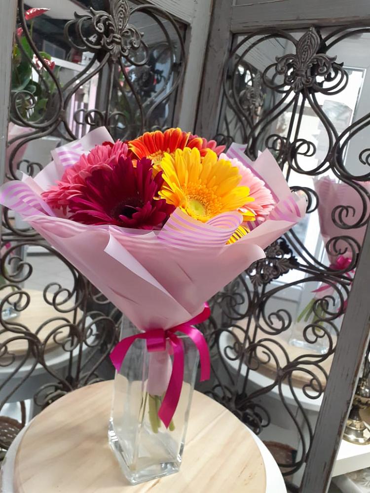 Букет цветов из: Герберы в Шадринске